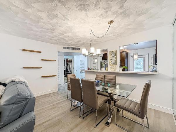 1101 NE 191st St #H213, Unincorporated Dade County, Florida 33179, image 1