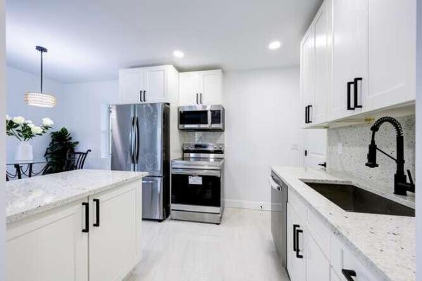 Whispering Palms, 1314 S B St, Lake Worth Beach, Florida 33460, image 2