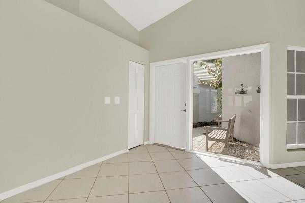 Barclay Club, 21 Selby Ln, Palm Beach Gardens, Florida 33418, image 1