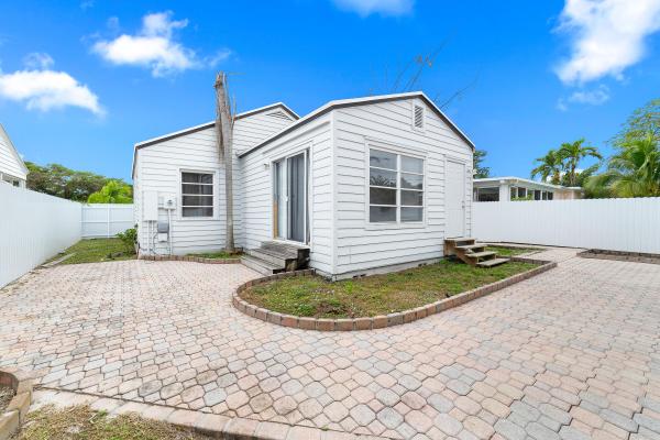 Hillside Park, 719 Valley Forge Rd, West Palm Beach, Florida 33405, image 1