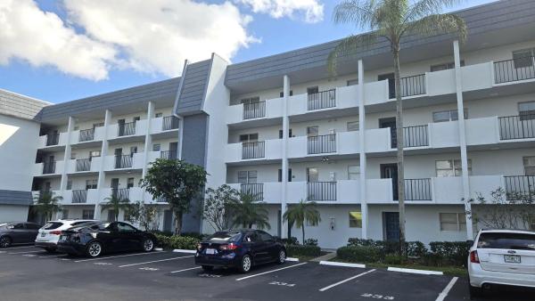The Greens Of Inverrary, 6080 NW 44th St #214, Lauderhill, Florida 33319, image 1