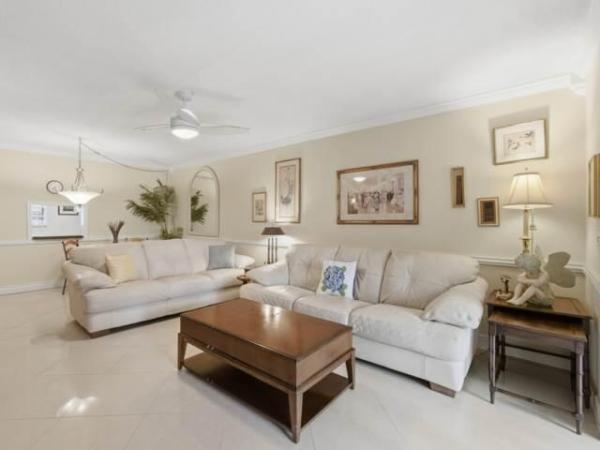 Village Royale Evergreen, 2615 NE 1st Ct #106, Boynton Beach, Florida 33435, image 2