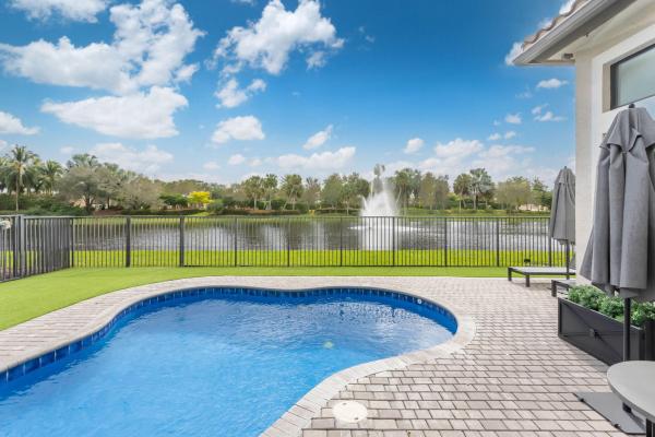Seven Bridges, 9319 Eden Roc Ct, Delray Beach, Florida 33446, image 2
