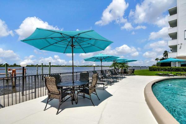 Royal Saxon, 2840 S Ocean Blvd #4130, Palm Beach, Florida 33480, image 3