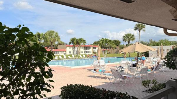 Golden Lakes Village, 320 Lake Dora Dr, West Palm Beach, Florida 33411, image 3