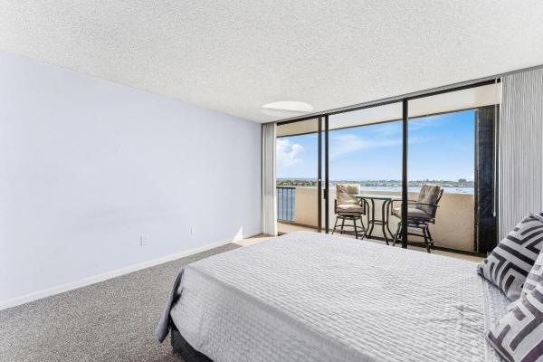 Placido Mar, 5200 N Flagler Dr #1502, West Palm Beach, Florida 33407, image 1