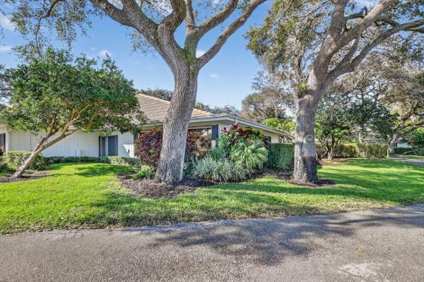 Bridgewood Villas At Boca West Country Club, 103 Bridgewood Ct, Boca Raton, Florida 33434, image 3