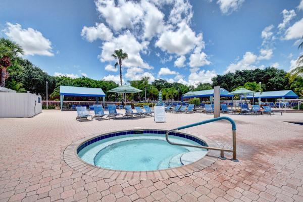 Alexandra Village, 5374 Venetia Ct #E, Boynton Beach, Florida 33437, image 3