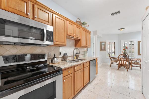 Santa Cruz, 9927 Kamena Cir, Boynton Beach, Florida 33436, image 2