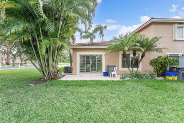 Santa Cruz, 9927 Kamena Cir, Boynton Beach, Florida 33436, image 1
