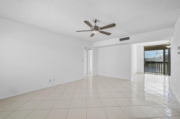 Aspen At Las Verdes, 5130 Las Verdes Cir #307, Delray Beach, Florida 33484, image 3