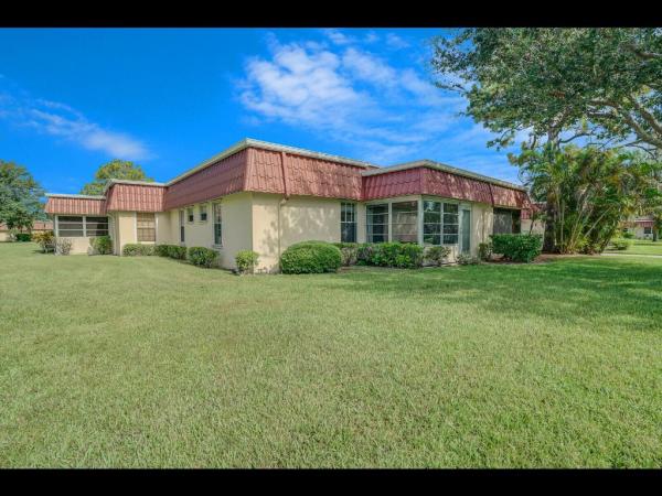 701 Laconia Cir #B, Lake Worth, Florida 33467, image 1