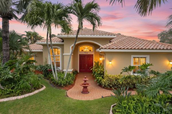 7348 E Country Club Blvd, Boca Raton, Florida 33487, image 2