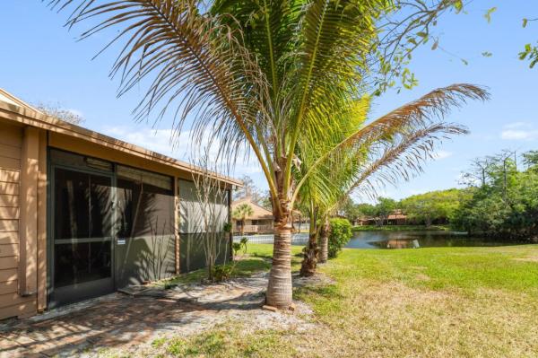 Banyan Lakes, 6194 Pine Tree Ln #D, Tamarac, Florida 33319, image 2