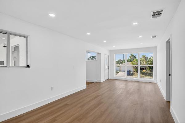 Lake Osborne Hills, 1426 Hillcrest Dr, Lake Worth Beach, Florida 33461, image 1