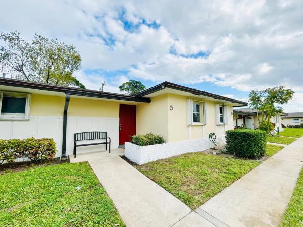 Ashley At Cresthaven Villas, 2878 Ashley Dr E #G, West Palm Beach, Florida 33415, image 1