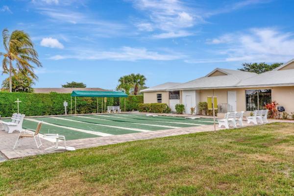 8633 Chevy Chase Dr, Boca Raton, Florida 33433, image 1