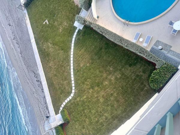 Sea Dunes, 5400 N Ocean Dr #5C, Riviera Beach, Florida 33404, image 3