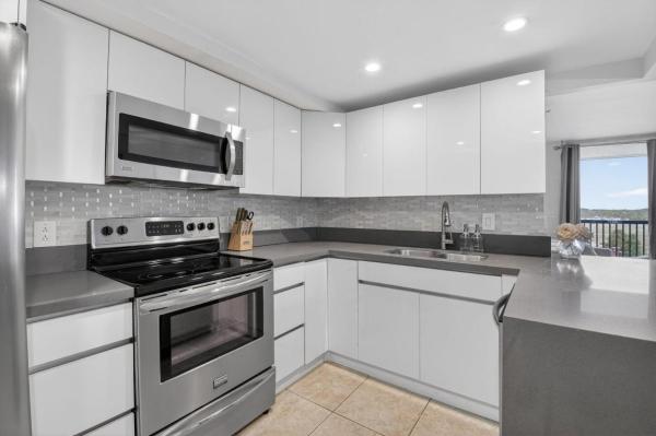 The Palms At Boca Teeca, 5280 NW 2nd Ave #PH-17, Boca Raton, Florida 33487, image 1