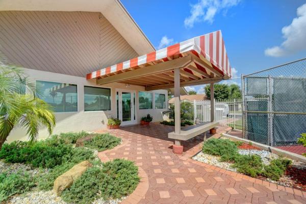 233 SW 28th Ave, Lake Park, Florida 33445, image 1