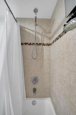 Waterford Courtyards At Crystal Lakes North, 2938 Waterford Dr S, Deerfield Beach, Florida 33442, image 1