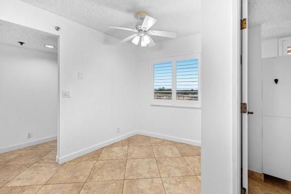 Huntington Towers, 7380 S Oriole Blvd #701, Delray Beach, Florida 33446, image 2