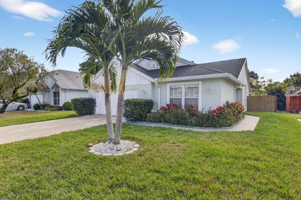 Lakeshore At The Meadows, 24 Misty Meadow Dr, Boynton Beach, Florida 33436, image 2