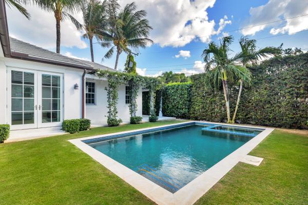 Dodge Estates, 216 Sandpiper Dr, Palm Beach, Florida 33480, image 1