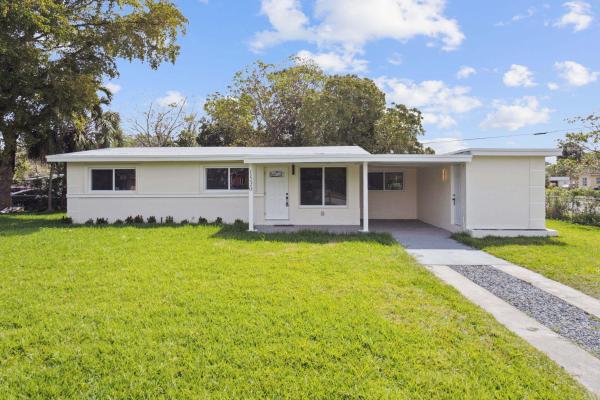 Lauderdale Manors, 1530 NW 18th Ct, Fort Lauderdale, Florida 33311, image 3