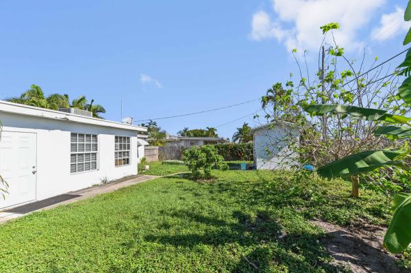 Englewood Manor, 3013 Buckley Ave, Lake Worth, Florida 33461, image 3