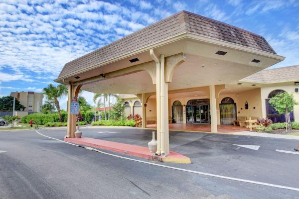 Imperial At Poinciana Place, 3951 Via Poinciana #415, Lake Worth, Florida 33467, image 1