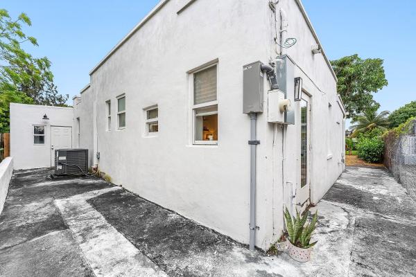 Delray Manor, 709 SW 9th Ct, Delray Beach, Florida 33444, image 2