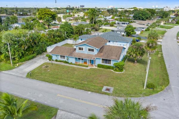 Palm Beach Gardens No HOA, 3905 Flag Dr, Palm Beach Gardens, Florida 33410, image 1