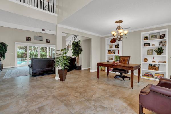 Gardens Hunt Club, 1008 Pine Lake Cir, Palm Beach Gardens, Florida 33418, image 2