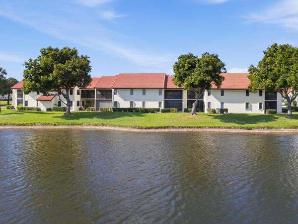 The Coves At Aberdeen, 5815 Parkwalk Dr, Boynton Beach, Florida 33472, image 1