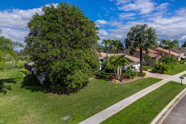 Boca Woods Country Club, 10791 River Glenn Dr, Boca Raton, Florida 33428, image 1