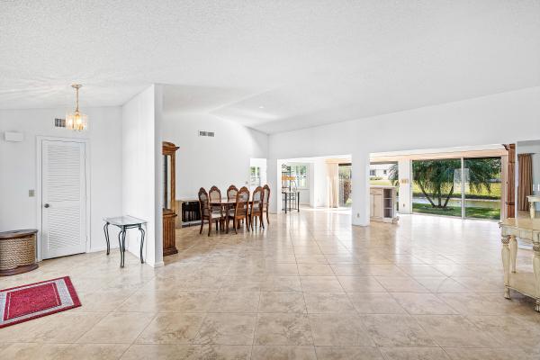 Pine Tree Village, 10848 Greentrail Dr S, Boynton Beach, Florida 33436, image 1