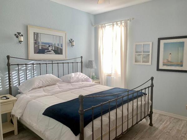 188 W Thatch Palm Cir, Jupiter, Florida 33458, image 1