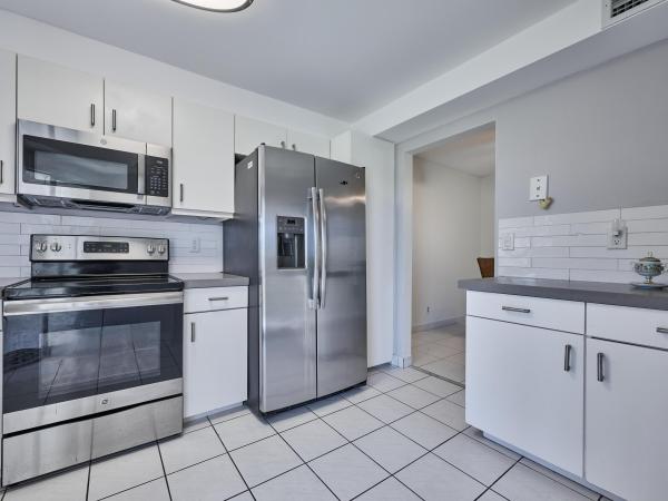 Poinciana Place 3, 3597 Birdie Dr #202, Lake Worth, Florida 33467, image 1