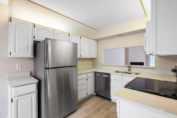 Townhomes Of Marlwood, 61 Edinburgh Dr, Palm Beach Gardens, Florida 33418, image 2
