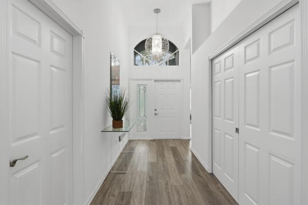 Valencia Shores, 8752 Palm River Dr, Lake Worth, Florida 33467, image 2