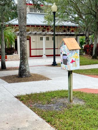 Charolais, 126 Sparrow Dr #19A, Royal Palm Beach, Florida 33411, image 3