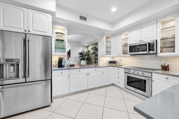 The Palms, 115 Palm Point Cir #A, Palm Beach Gardens, Florida 33418, image 1