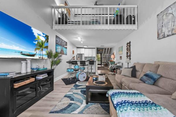 Mayfair House, 3589 S Ocean Blvd, South Palm Beach, Florida 33480, image 1