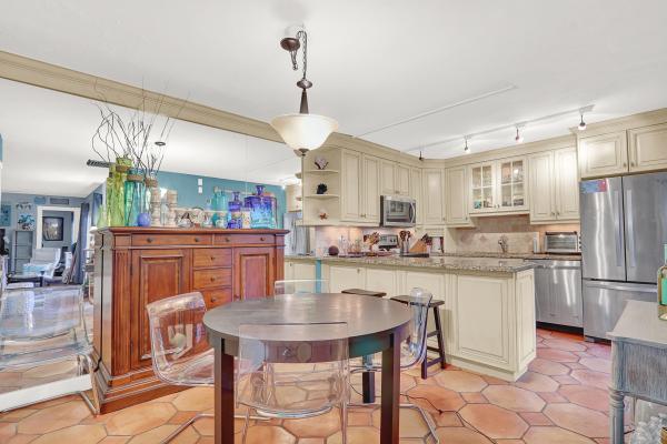 Glenwood Townhomes, 904 9th Ter, Palm Beach Gardens, Florida 33418, image 2