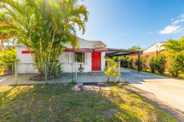 Sunland Gardens, 4001 Avenue O, Fort Pierce, Florida 34947, image 1