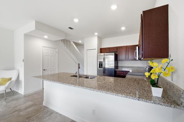Charleston Commons, 4319 Braxton Ave, West Palm Beach, Florida 33417, image 2