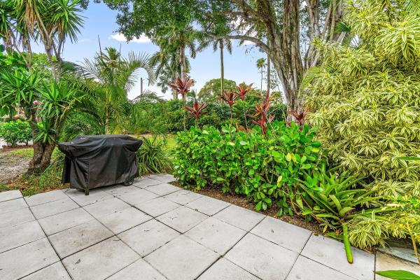Palm Greens At Villa Del Ray, 13552 Via Flora, Delray Beach, Florida 33484, image 2