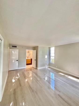 Oaks Lane At Palm-Aire, 545 Oaks Ln #201, Pompano Beach, Florida 33069, image 1