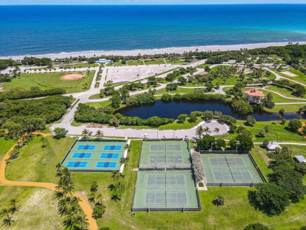 Villas On The Green, 717 S Us Highway 1 #912, Jupiter, Florida 33477, image 2
